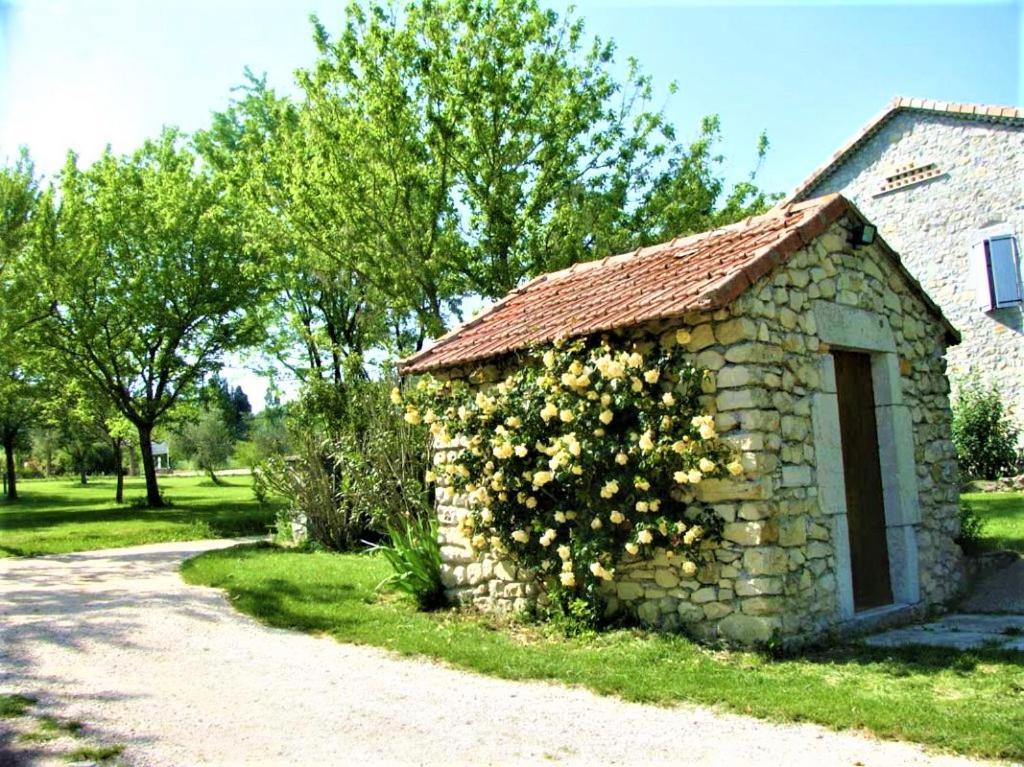 Gite De Groupe 15 A 19P, Parc, Salle De Reception - Chambres D'Hotes En Semaine Villeneuve-de-Berg Esterno foto